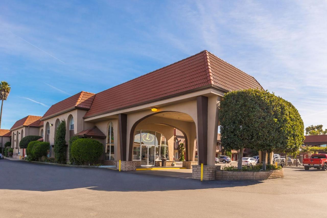 Laurel Inn & Conference Center Σαλίνας Εξωτερικό φωτογραφία
